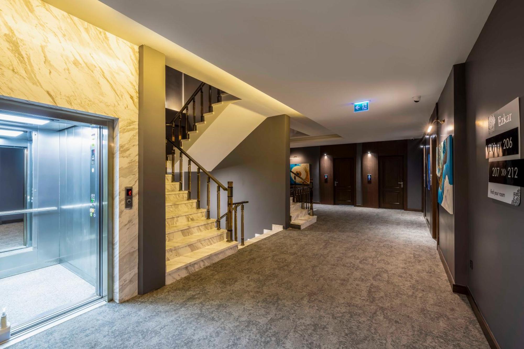 Ezkar Bathonea Art Istanbul Hotel — Foto’s 1